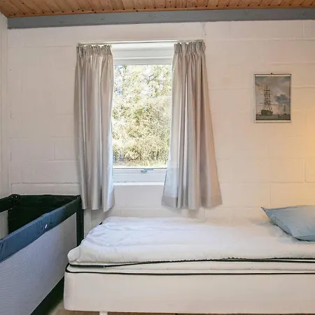 Two-bedroom Holiday In 5 בית נופש ויירס סטרנד